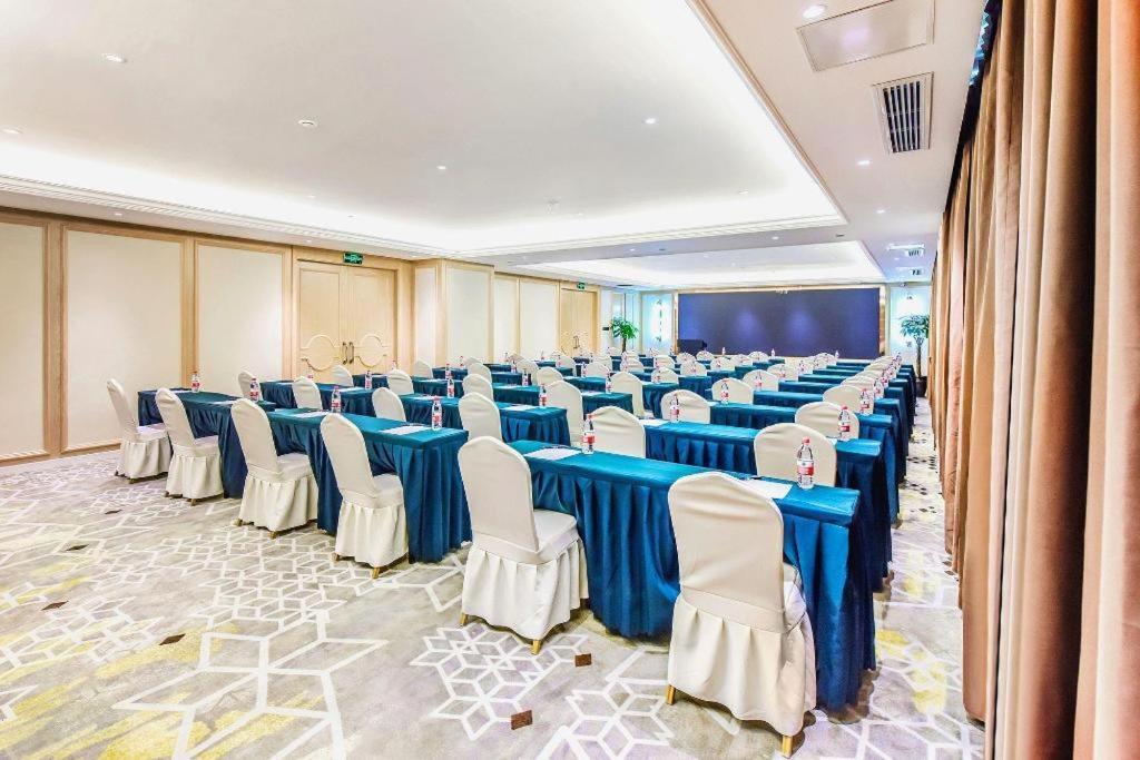 Vienna Hotel Sichuan Hejiang Yangtze River Bridge Luzhou Esterno foto